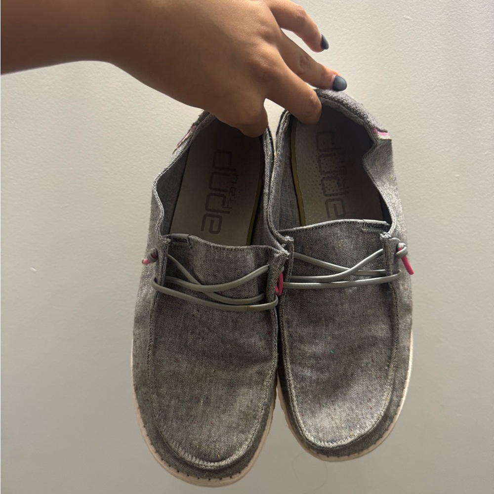 Gray/Pink Hey Dudes